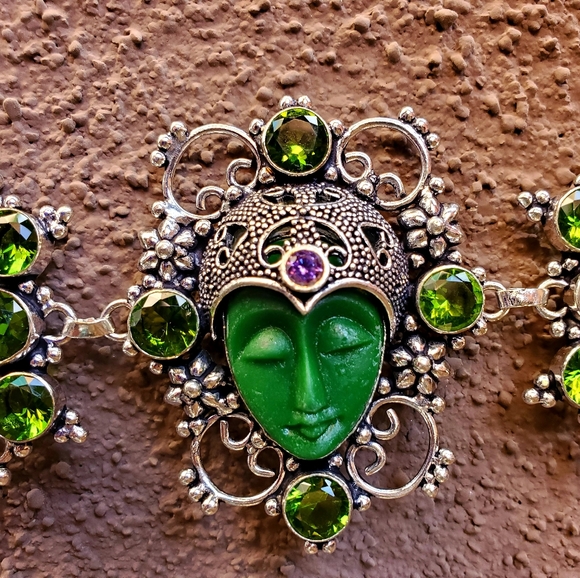 New Carved Goddess Face Peridot 925 Silver Bracelet. - Picture 11 of 15